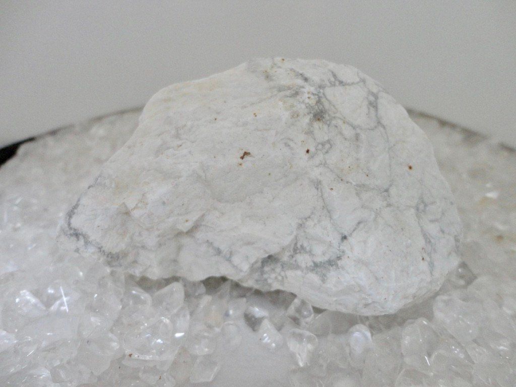 Mineralien & Heilsteine: Howlith roh – Neu (gemäss Beschreibung) aus Biberist von Steine