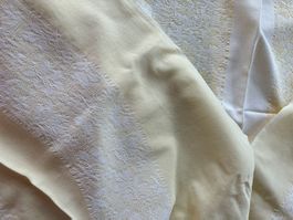 Nappe ancienne + 6 serviettes assorties