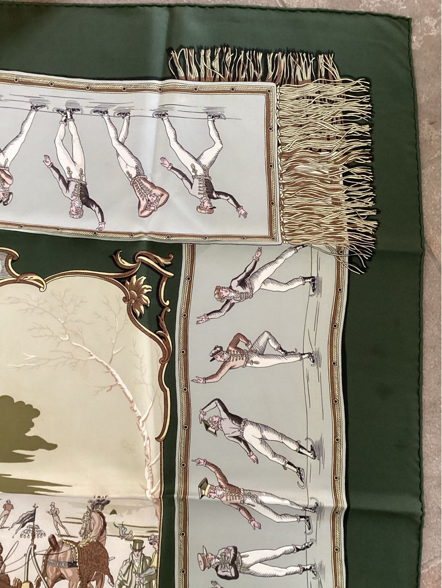 Hermès Foulards, Tücher & Schals: Hermés Paris, Seidenfoulard  – Gebraucht aus Salenstein von Esprit57 2