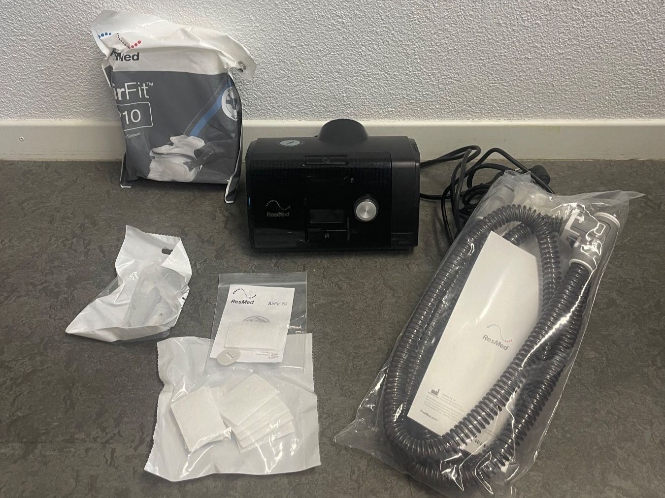ResMed Attrezzature mediche: ResMed AirSense 10 AutoSet CPAP Machine – Usato da Gümligen venduto da Brocki-Reimal-Stift 1