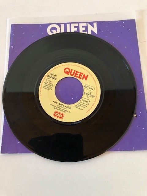 Dischi in vinile: Queen – Usato da Aarwangen venduto da Jukebox3 3