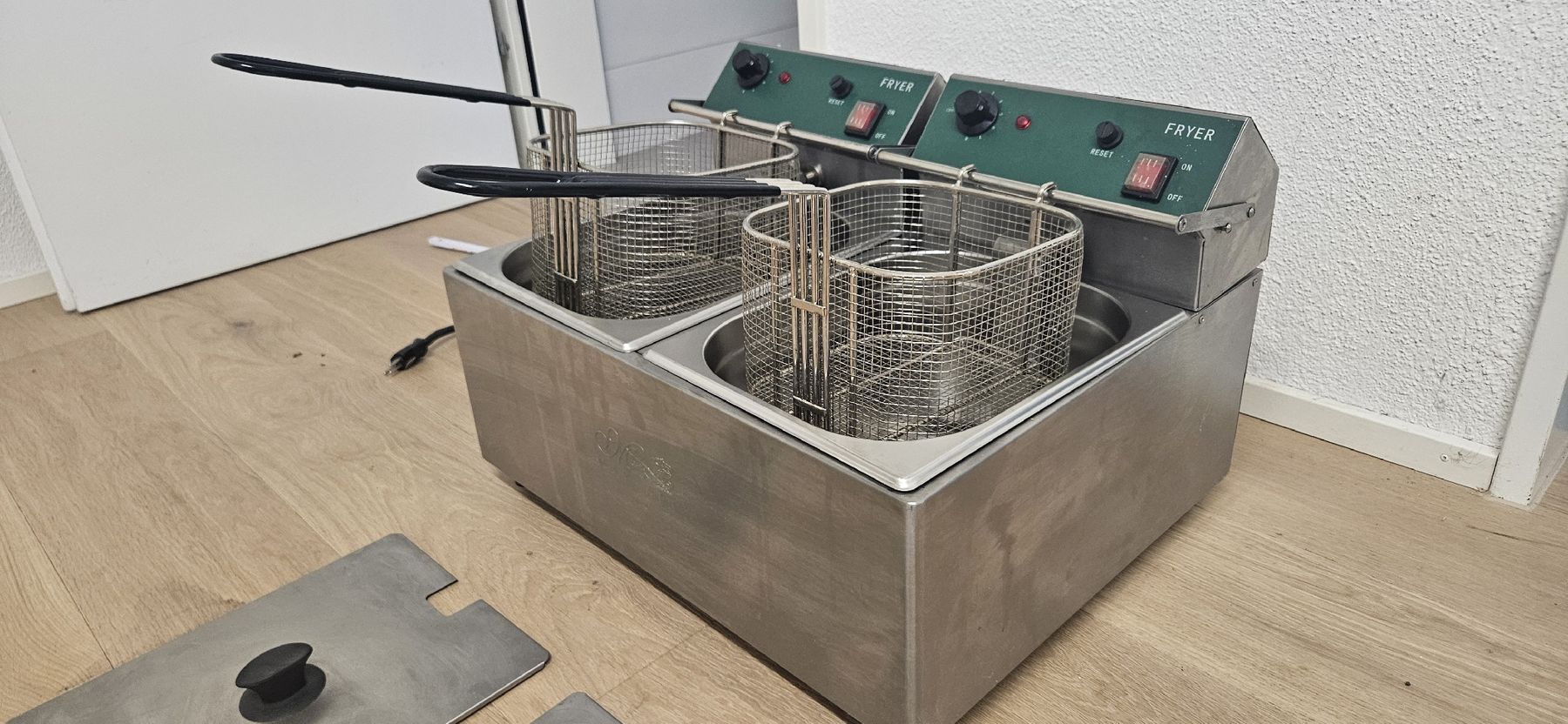 Küchengeräte: Doppel Fritteuse – Gebraucht aus Meggen von beme9 2