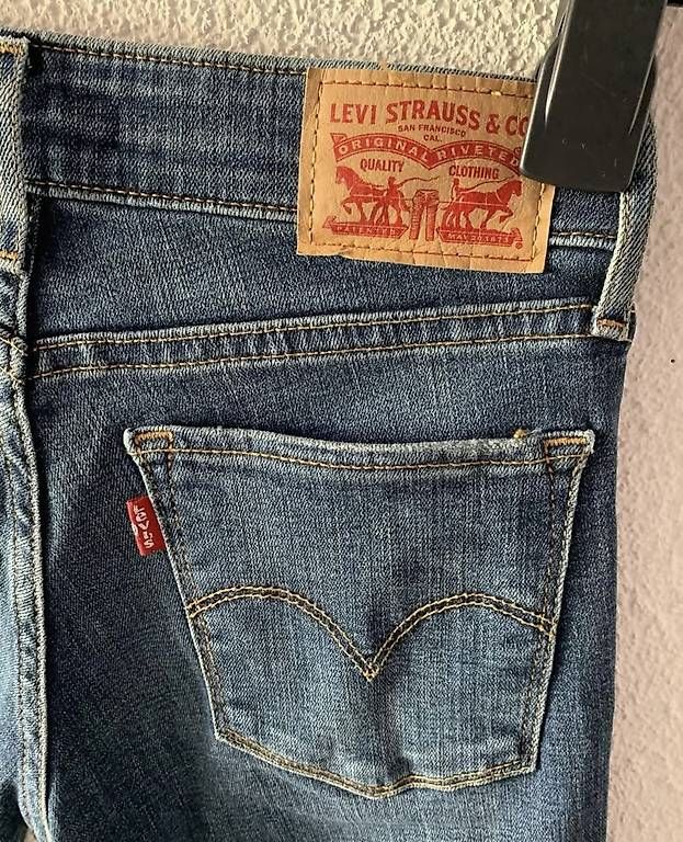 Jeans: Levis Jeans – D'occasion à Wahlen b. Laufen par Jeanine_T 4