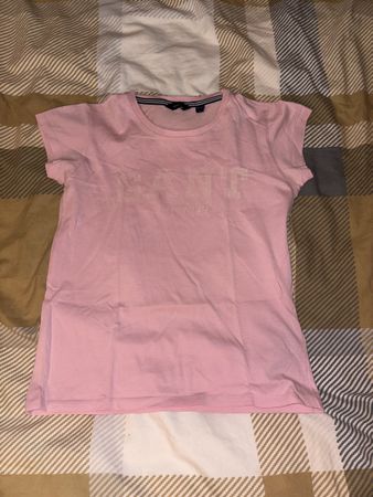 T-shirt Gant rose taille 9-10 ans bon état