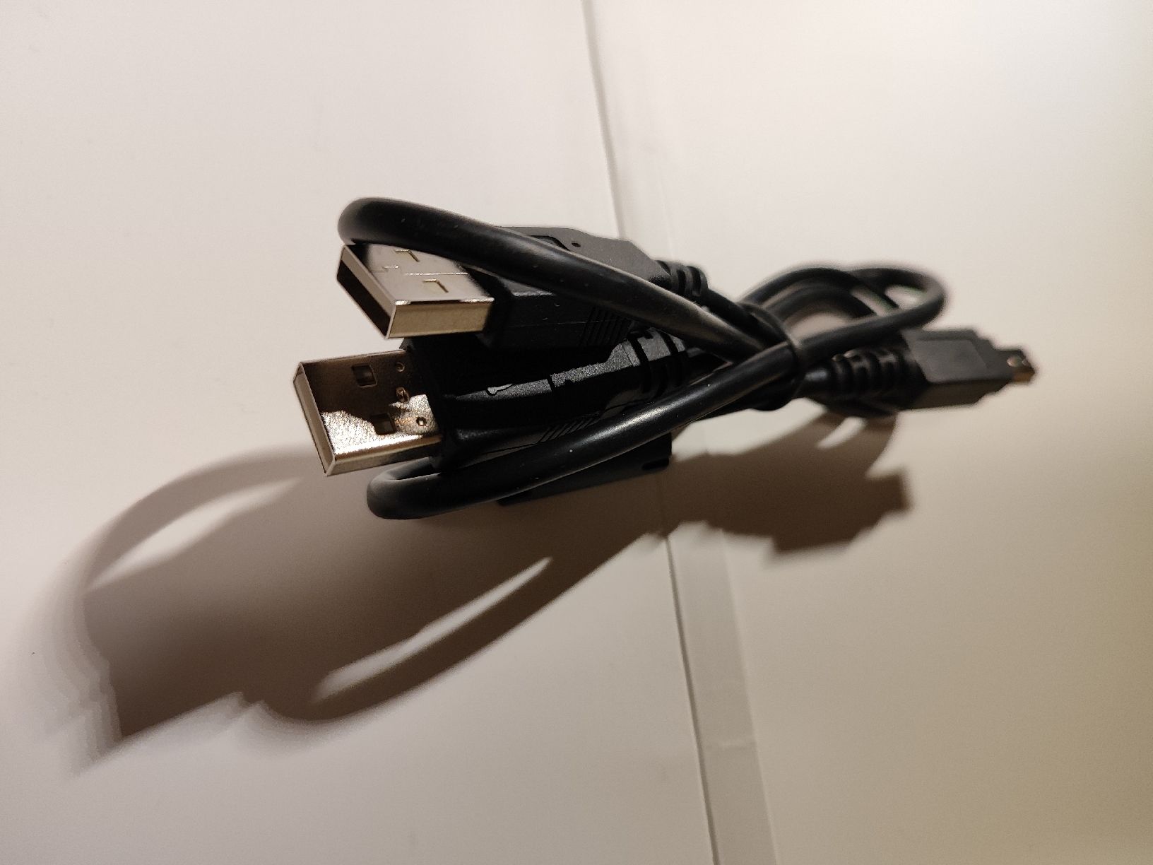 Cavi: USB A to Mini USB cable black length 30cm good condition – Usato da Mülligen venduto da vagos85 1