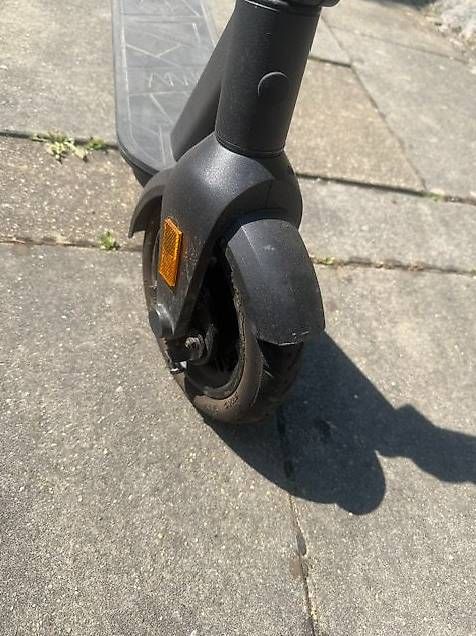 Kickboard: Trotinette électrique VMAX VX5 ST pliable – Gebraucht aus Villeneuve VD von Iovana 2