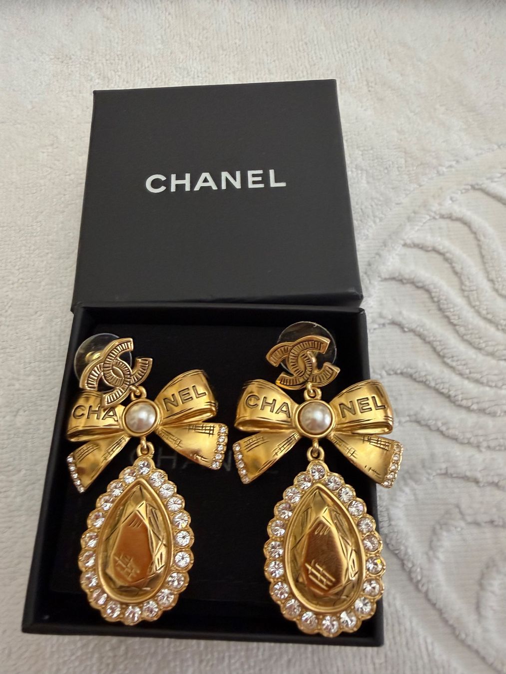 Chanel Ohrringe & -stecker: Chanel originali orecchini – Gebraucht aus lugano von rob_g7hc 3