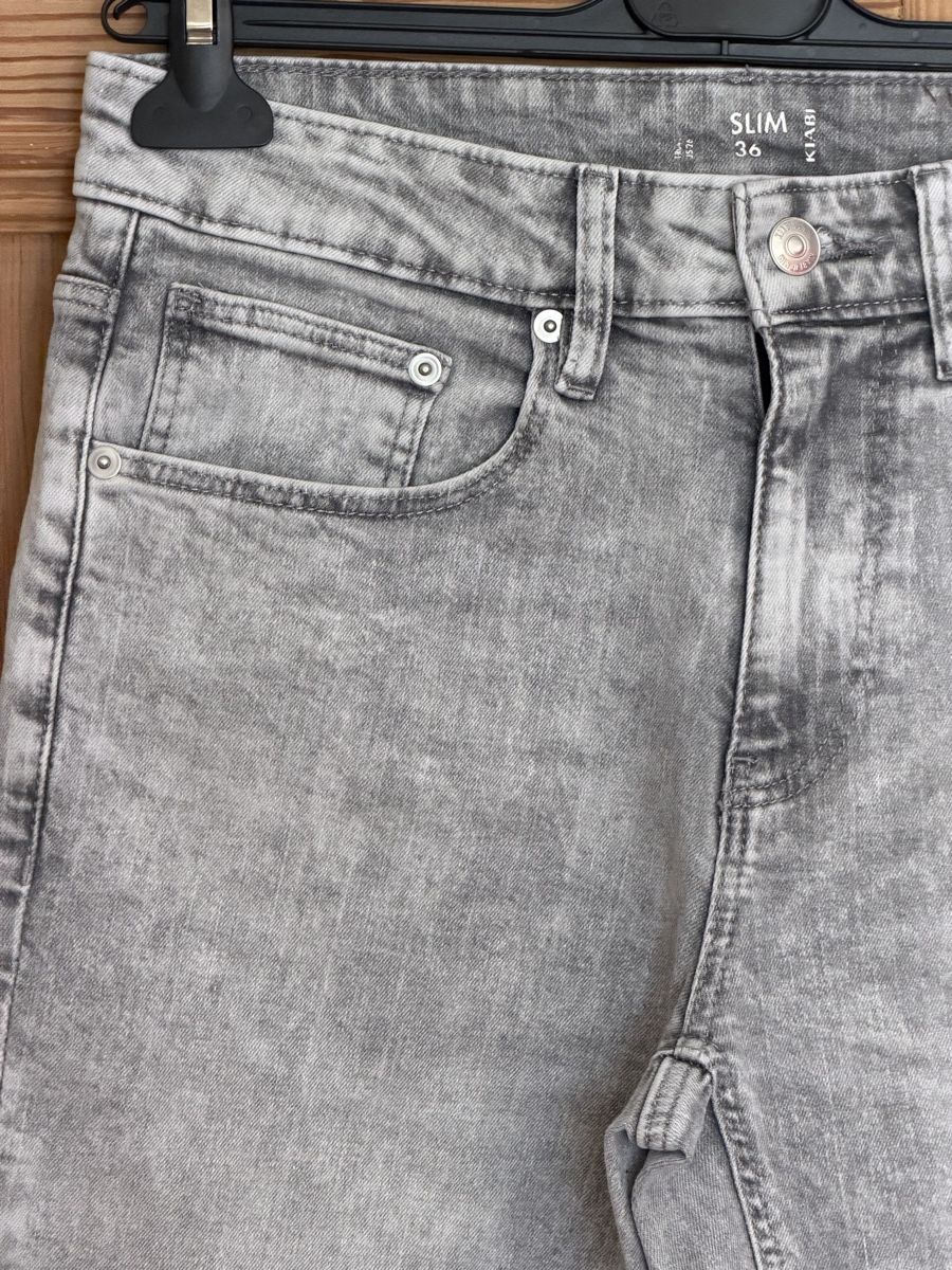 Jeans: Slim Jeans Grau Acid Wash | 36 – Gebraucht aus Samedan von K7kgh 1