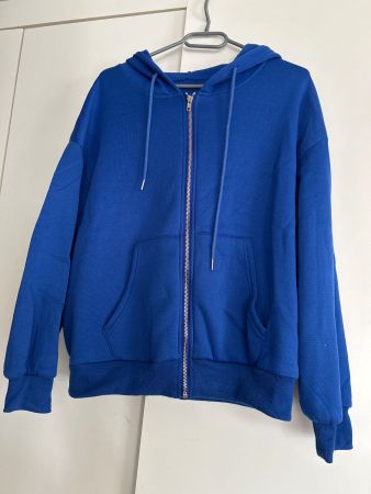Blaue Kapuzenjacke mit Reissverschluss, Grösse M,