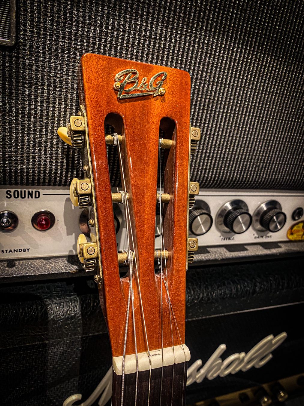 Musikinstrumente: B&G little sister Crossroads – Neu und originalverpackt aus Montreux von Alligator-AMPS 6