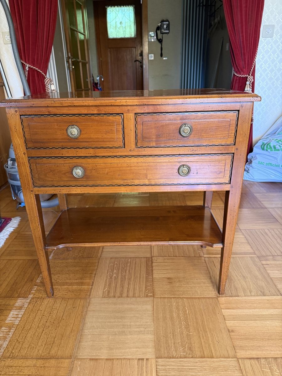 Kommoden: Petit meuble à tiroirs style directoire – Gebraucht aus Clarens von Gabi0062 2