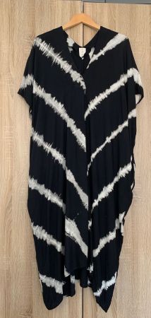 Vikkan Madrid Tunika Kleid one size schwarz weiss