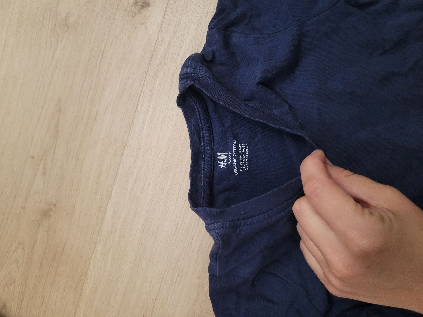 Hemden, T-Shirts & Polos: t-shirt Gr. 98 – Gebraucht aus Lupsingen von sta_wgg5 1