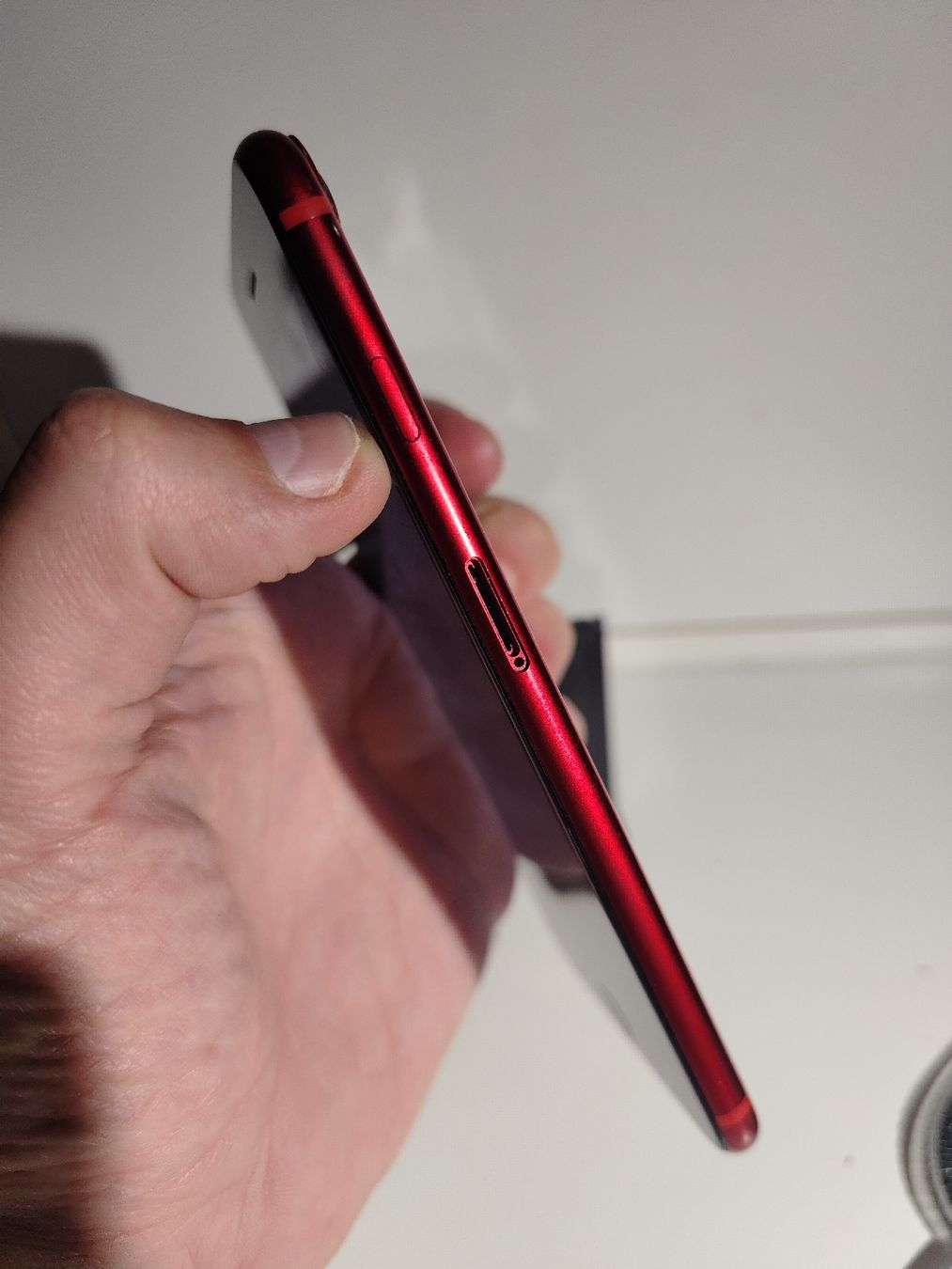Apple Telefoni cellulari / Smartphones: iPhone 8 rot (defekt) - Bastlerobjekt oder Ersatzteile – Difettoso da La Tour de Peilz venduto da Dejobokin 1