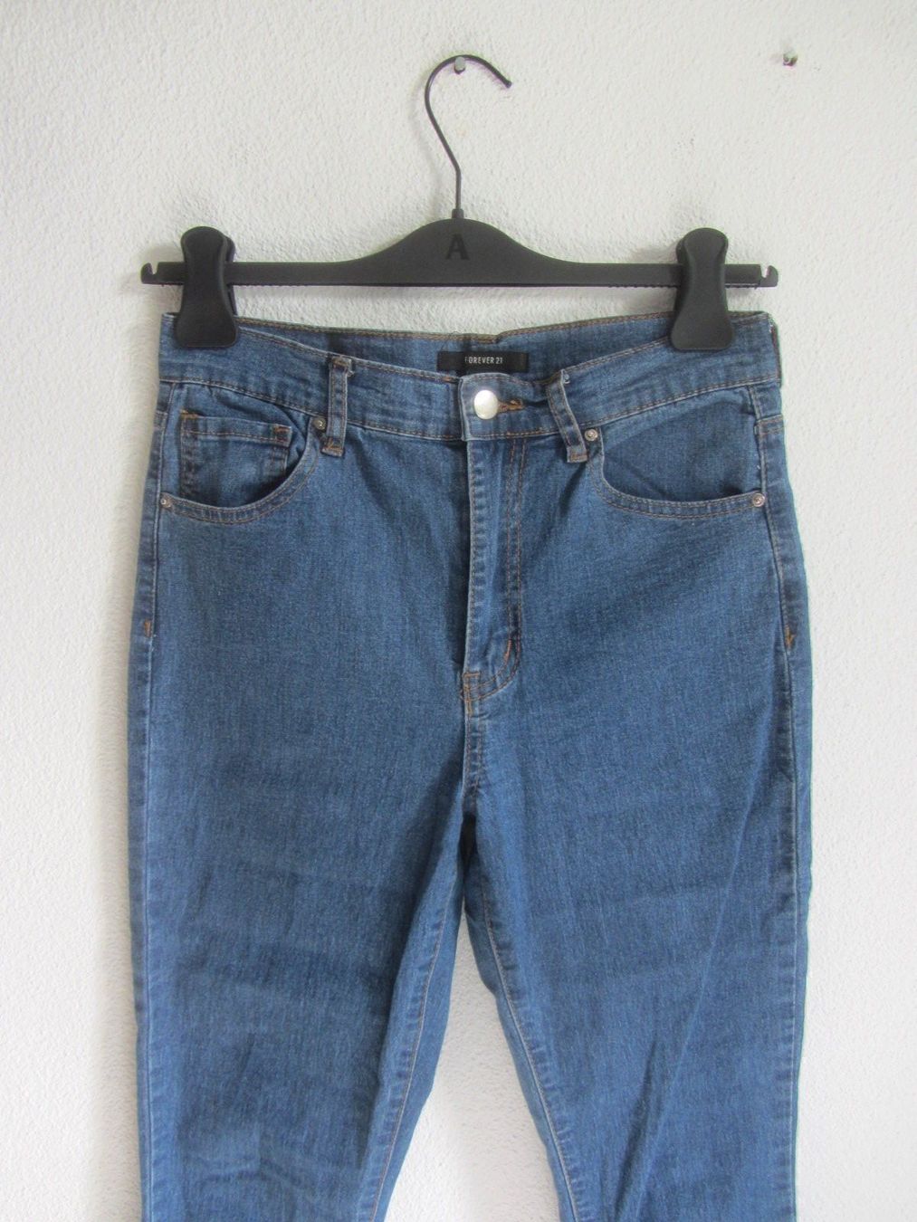 Jeans: FOREVER 21 - Jeans blau leicht 36 – D'occasion à Zürich par Diazaio 1