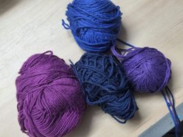 Wollreste Konvolut blau und violett 4x50gr baumwolle