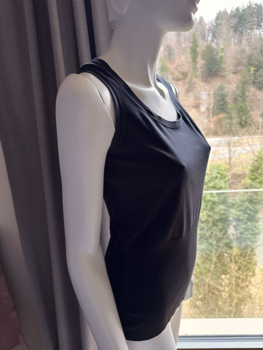 Escada Top: Escada Sport Schwarzes Tanktop, |Größe S – Usato da Kilchberg ZH venduto da nad_6dwp 2