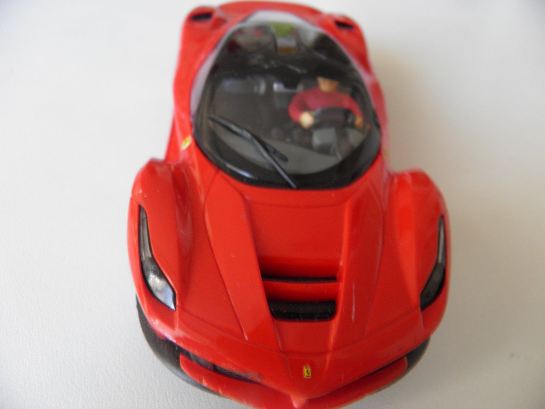 Carrera Piste: Carrera Digital 132 La Ferrari – Usato da Lachen SZ venduto da Hojasuka 1