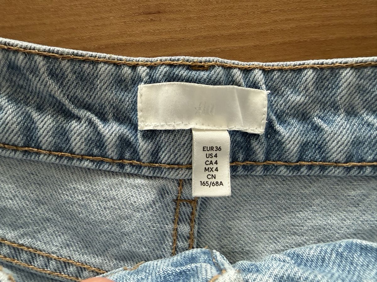 H&M Jeans: Helle H&M Jeans Shorts, Gr. 36 – Usato da Schenkon venduto da NaBr 1