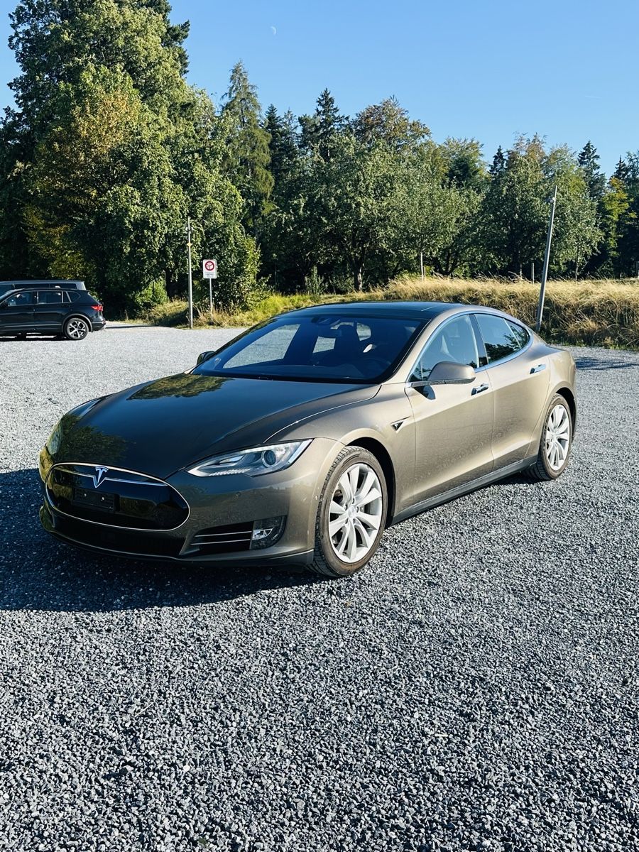 Tesla Automobili: Tesla Model S 90D Free Tesla Supercharging!!! – Usato da Zürich venduto da Bonsai12