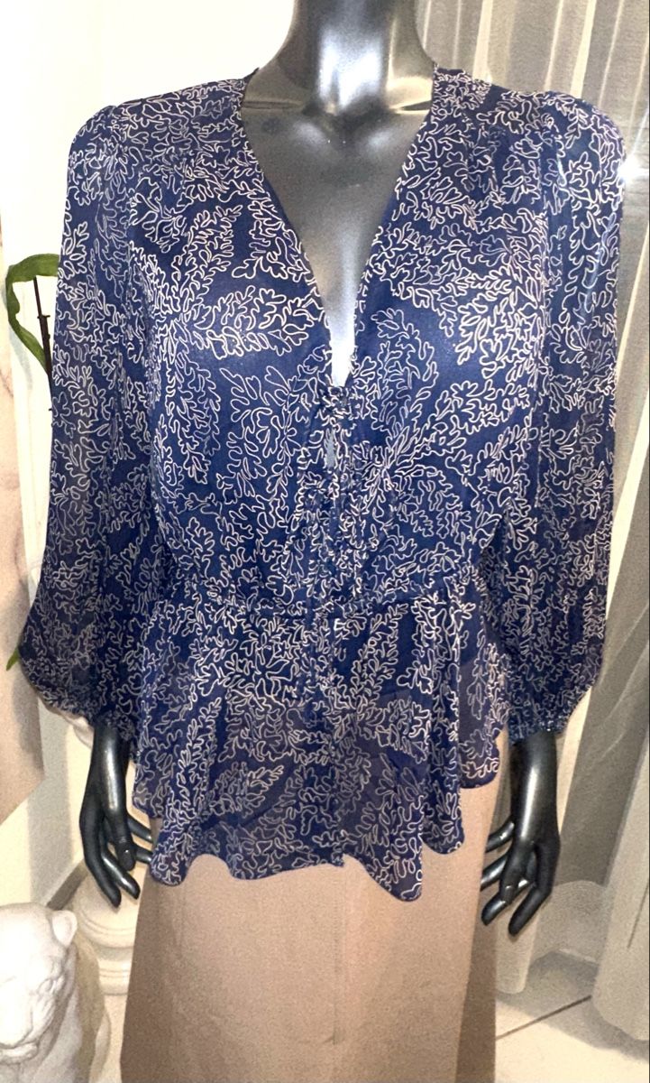 Ted Baker Blusen: TED BAKER BLUSE GR. M (3) neuwertig – Neu (gemäss Beschreibung) aus Unteraegeri von MH203 6