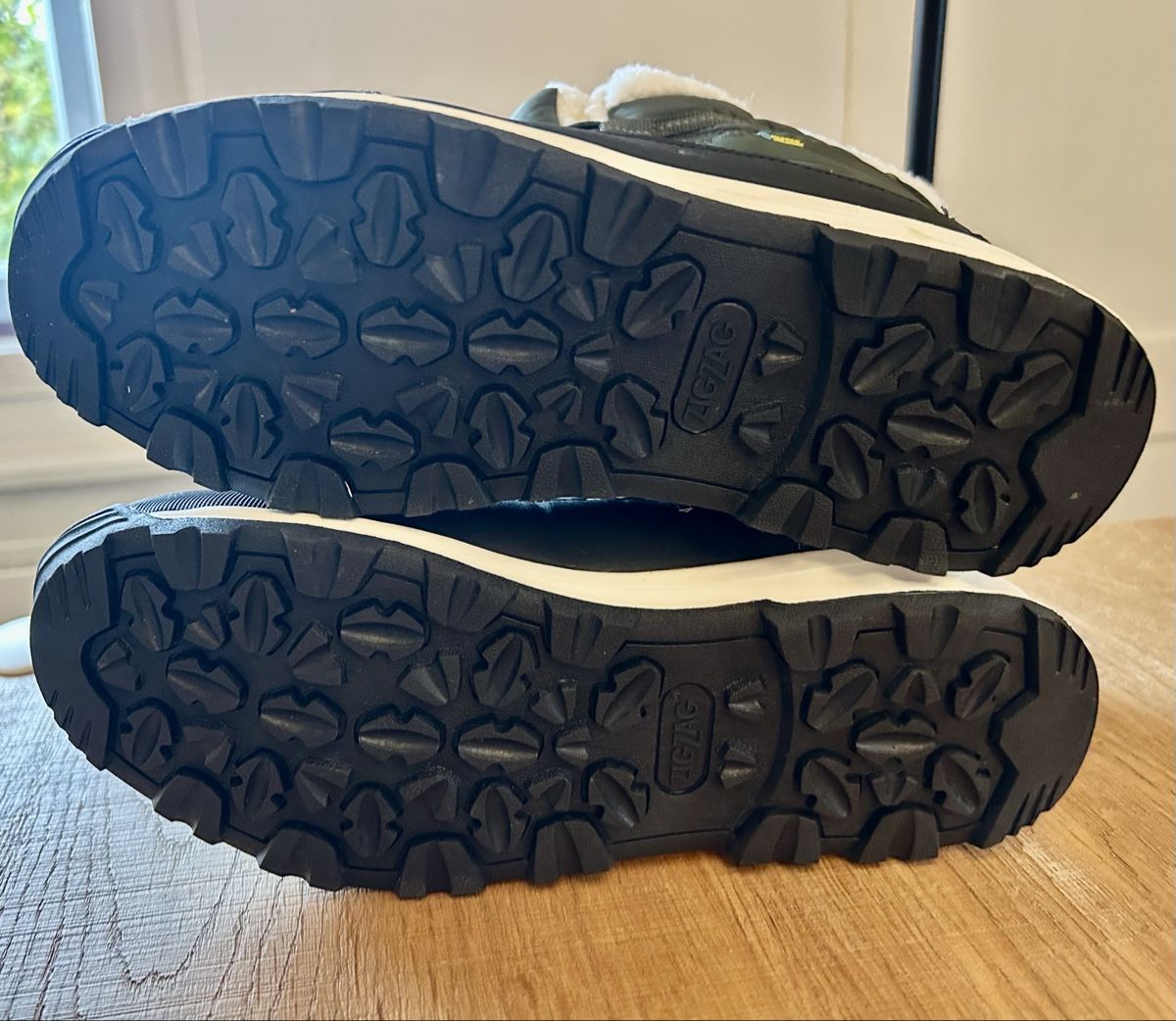 Scarpe da donna: Warme Winterstiefel Gr. 36, ZigZag – Usato da Oberrieden venduto da Mezz9 1