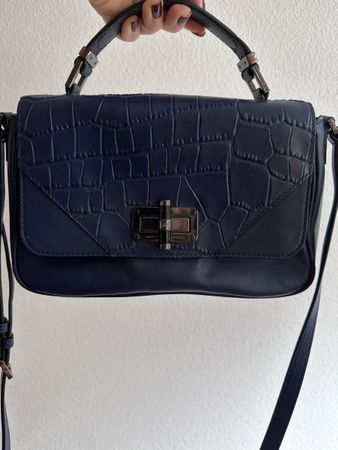 Schicke blaue Handtasche Marke "Diane von Funsterberg"