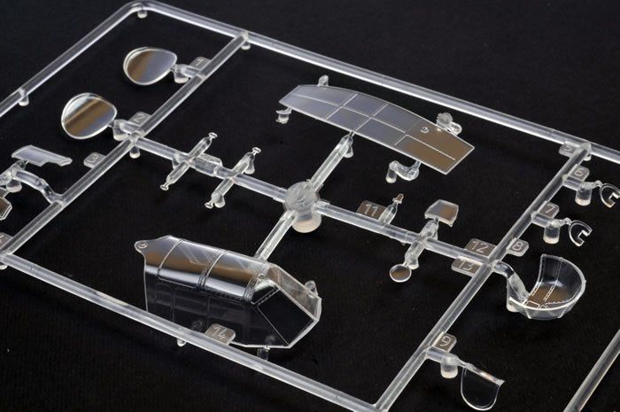 Zvezda Kit di modellismo & Modellini statici: Petlyakov Pe-2 1/48 – Nuovo e nell'imballaggio originale da Bözen venduto da jackieoh 4