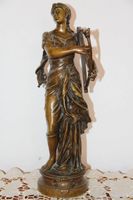 Antique sculpture en bronze signe .