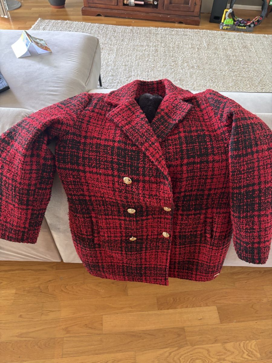 Guess Giacche & Cappotti: Guess girl winter jacket – Usato da Au ZH venduto da manuelchiatello