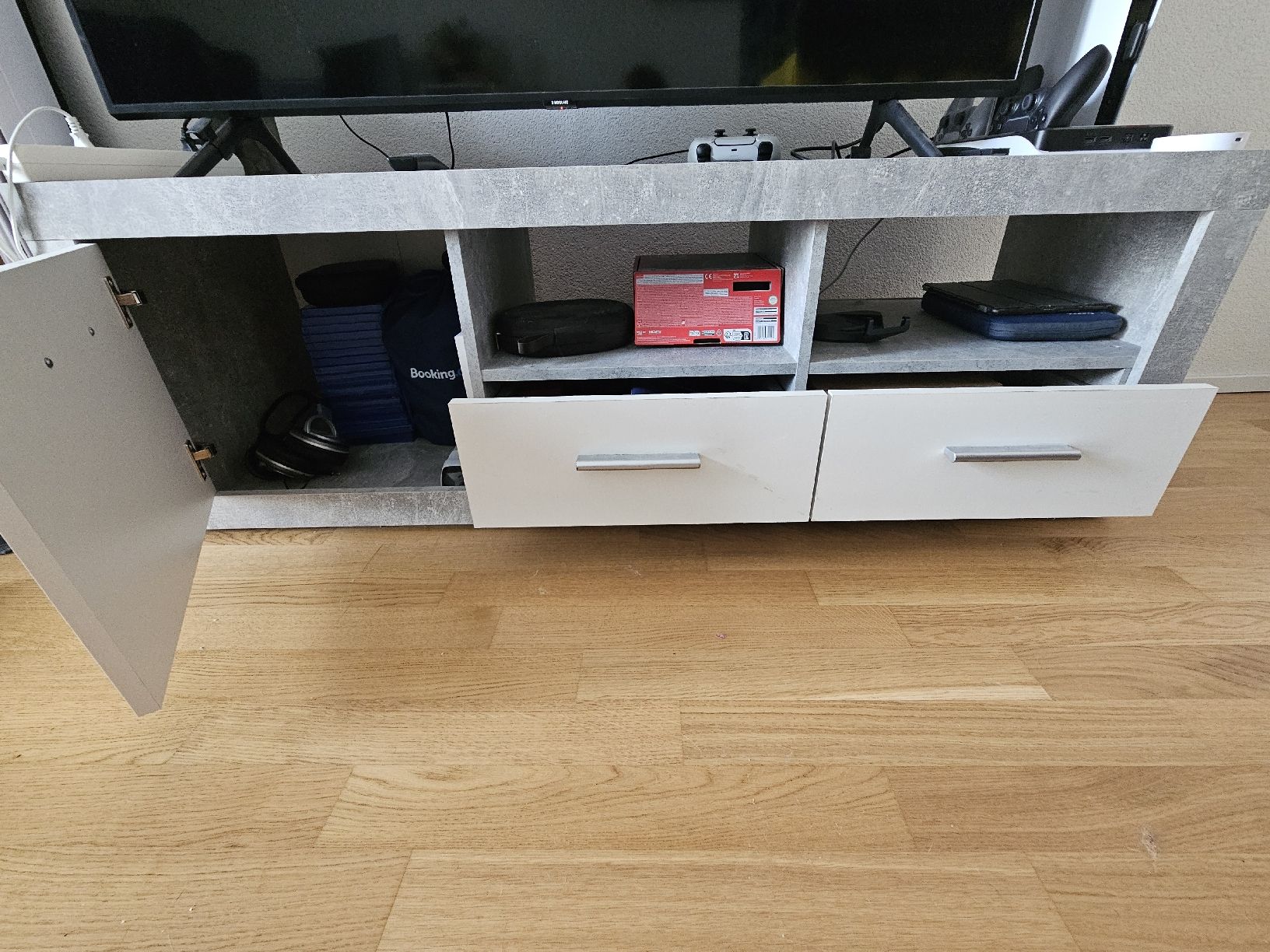 Meubles TV: TV Lowboard – D'occasion à Bülach par jan_g7sk 1