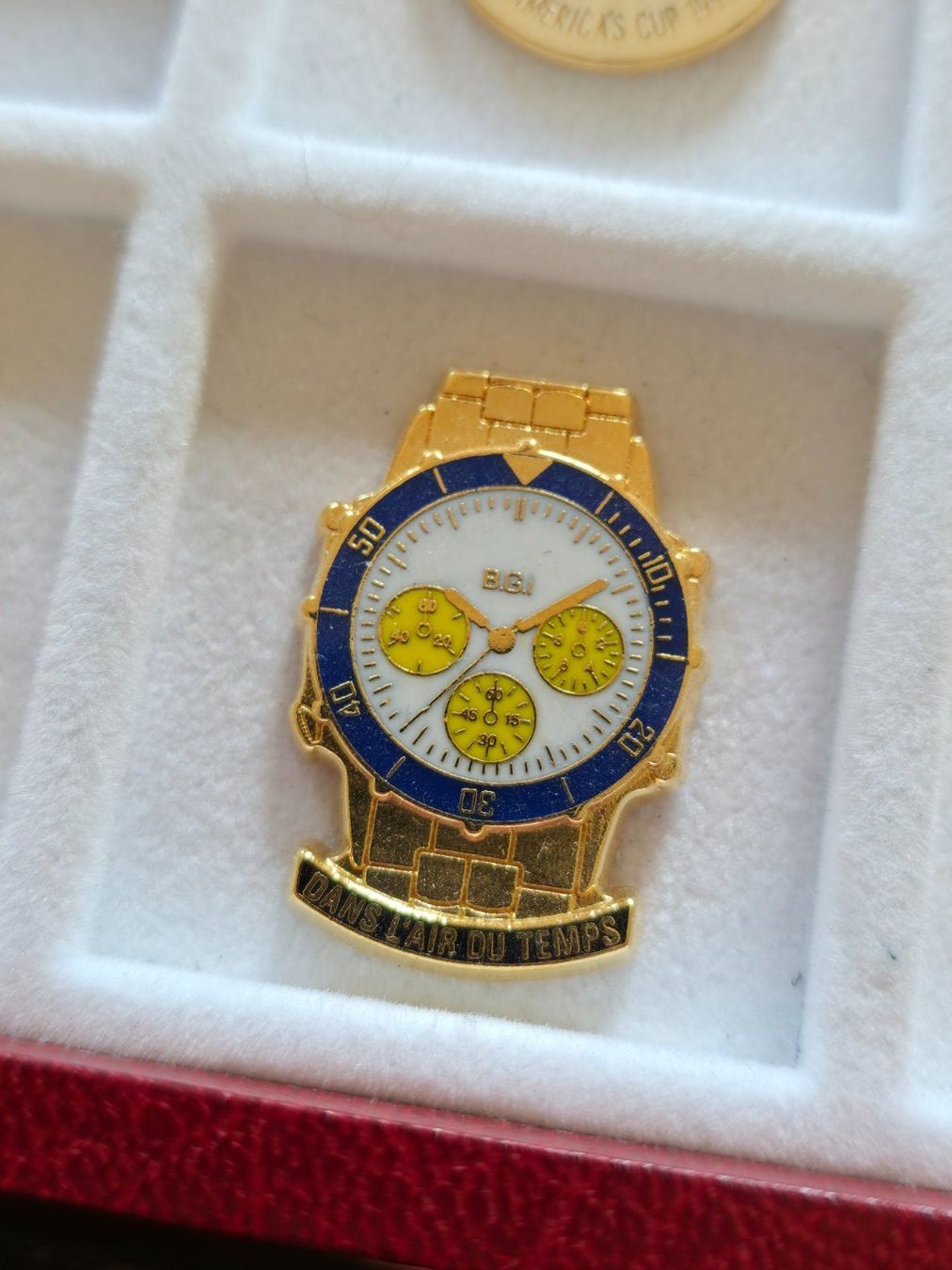 Orologi: Pins Horloger – Usato da La Chaux-de-Fonds venduto da Pascal.horloger