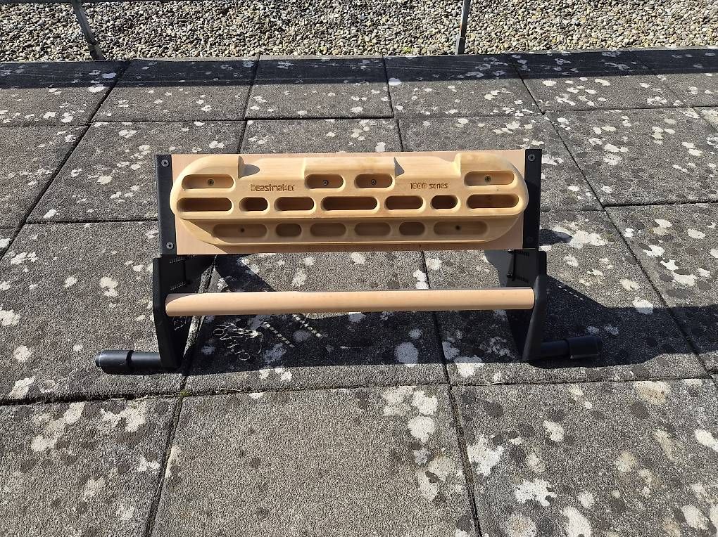 Kletterwände & Klettergriffe: Clevo Hangboard mit Beastmaker 1000 Series – Gebraucht aus Urdorf von pri_f2wg 4