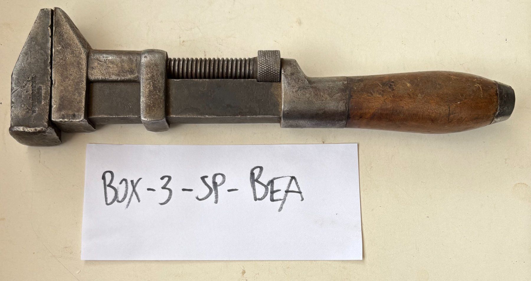 Tous les outils: ANTIKES WERKZEUG MIT PUNZE – D'occasion à Ostermundigen par wini63