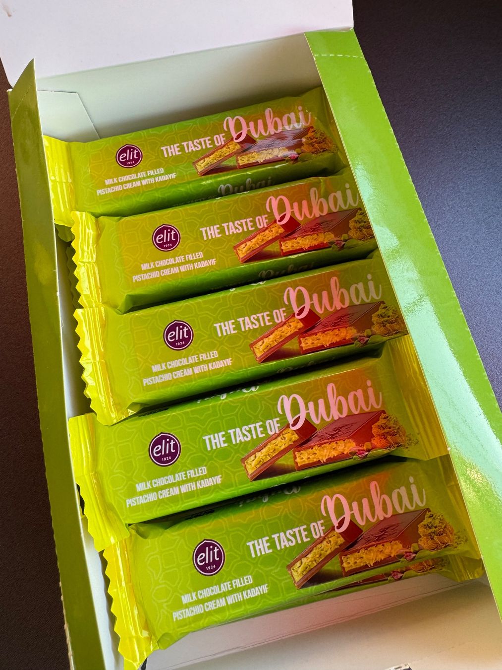 Cibi & Specialità: Dubai Schokolade 24x30gr.  (720gr) – Nuovo e nell'imballaggio originale da Moosseedorf venduto da SDmedia