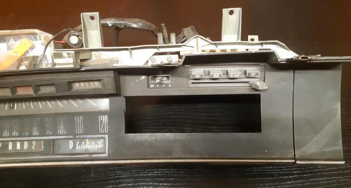 Mopar Tutti pezzi di ricambio auto: Mopar :  Chrysler Instrument Cluster / Instrumentenpanel – Usato da Niedergösgen venduto da usc_8qc6 2