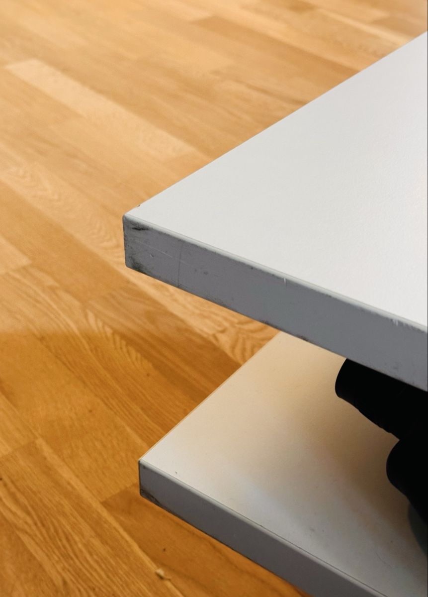 Tavoli: Moderner Couchtisch in Weiss/Schwarz – Usato da Steinmaur venduto da ali_hgk8 5