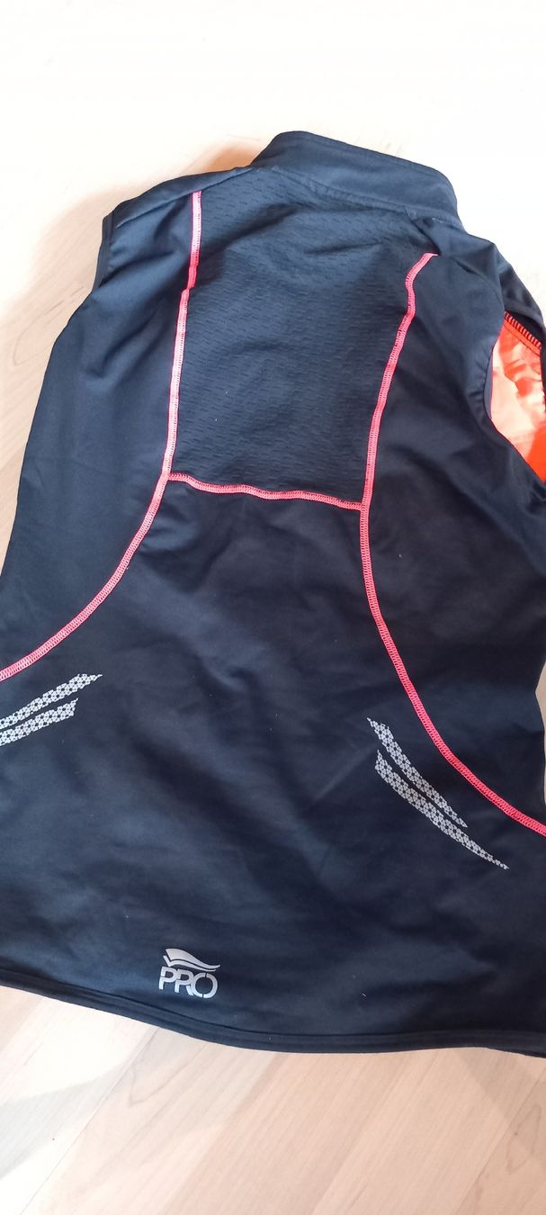 Gilet & Giacche senza maniche: Laufgilet Crivit Gr.XS – Nuovo (secondo la descrizione) da Rebstein venduto da bestforyou 1