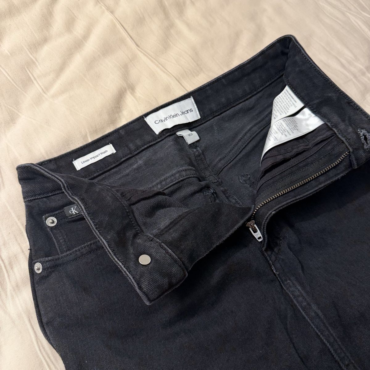 Calvin Klein Gonne: Calvin Klein denim skirt – Usato da Lausanne venduto da its_zl9h 3