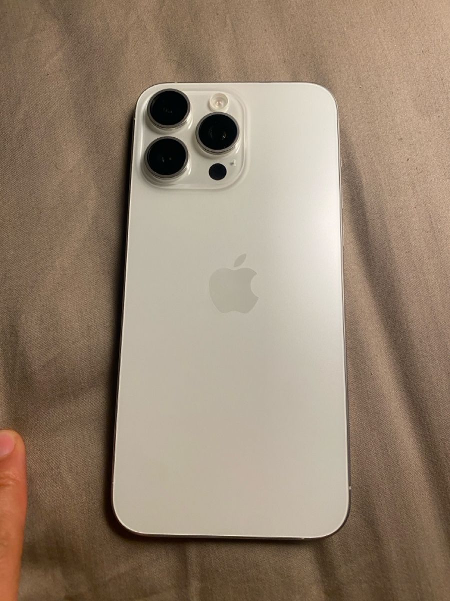 Apple Telefoni cellulari / Smartphones: Gebrauchtes einwandfreies Iphone 15 pro max – Usato da Sempach venduto da MantaHanta