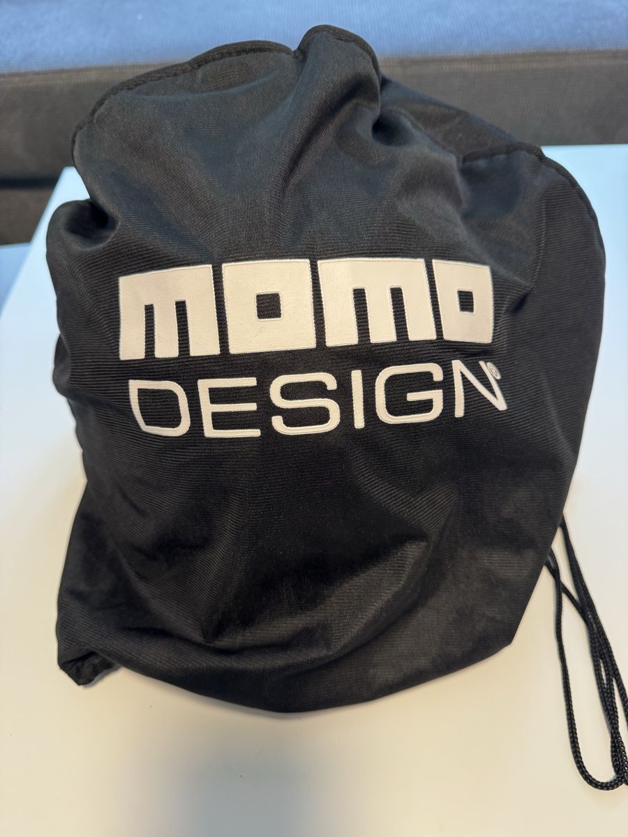 Caschi: Design MOMO Helm – Usato da St. Margrethen SG venduto da Niarn