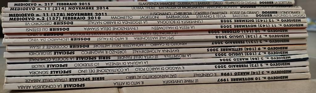 Zeitschriften & Magazine: Rivista Medioevo - 15 numeri – Gebraucht aus Tesserete von rud_7vkn 1
