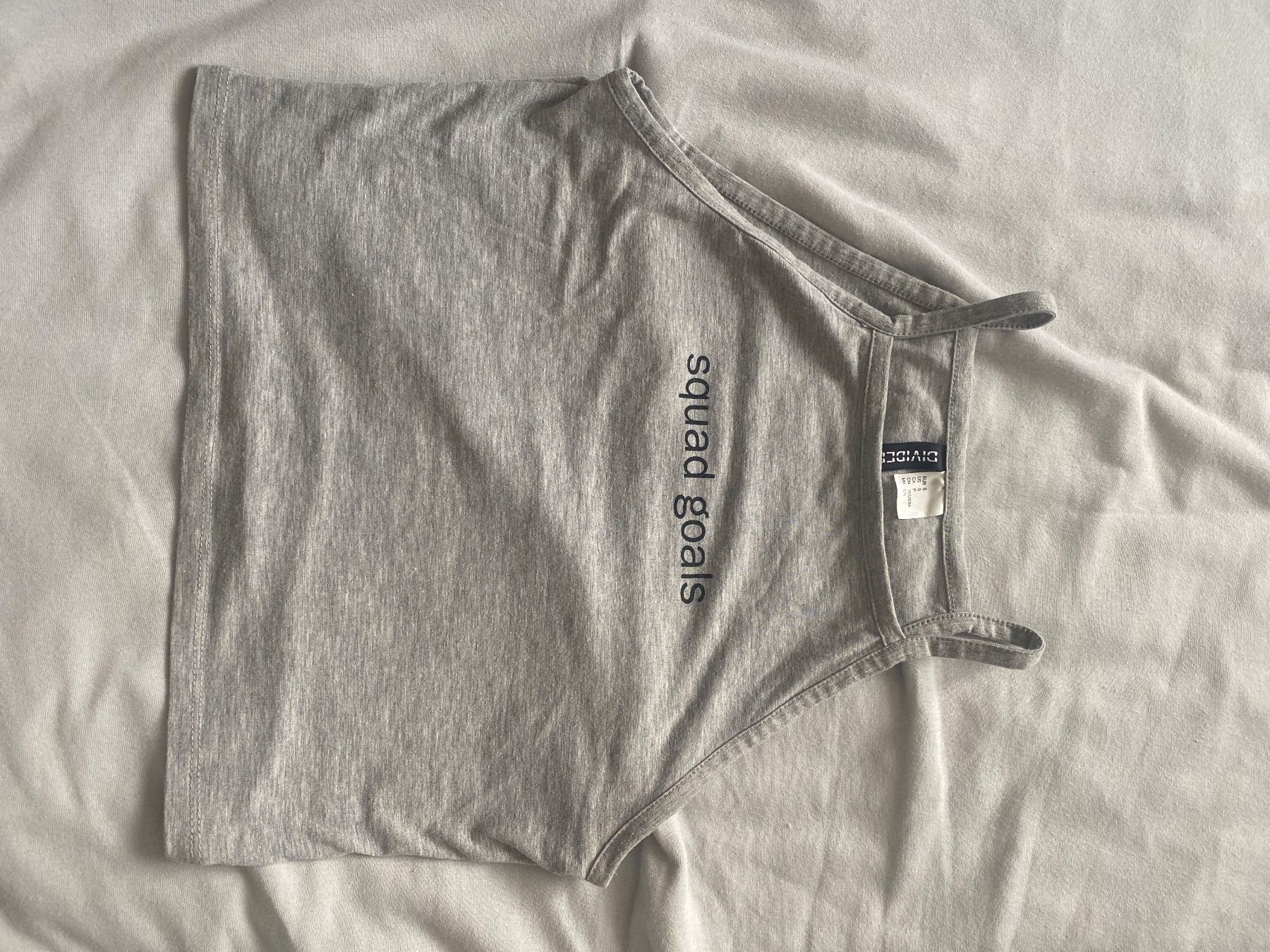 H&M Top: Crop Top grau – Usato da Möhlin venduto da eny_lsk7 2