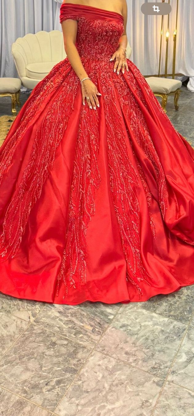 Vestiti: Ball Kleid – Usato da Rupperswil venduto da nes_qs52 1