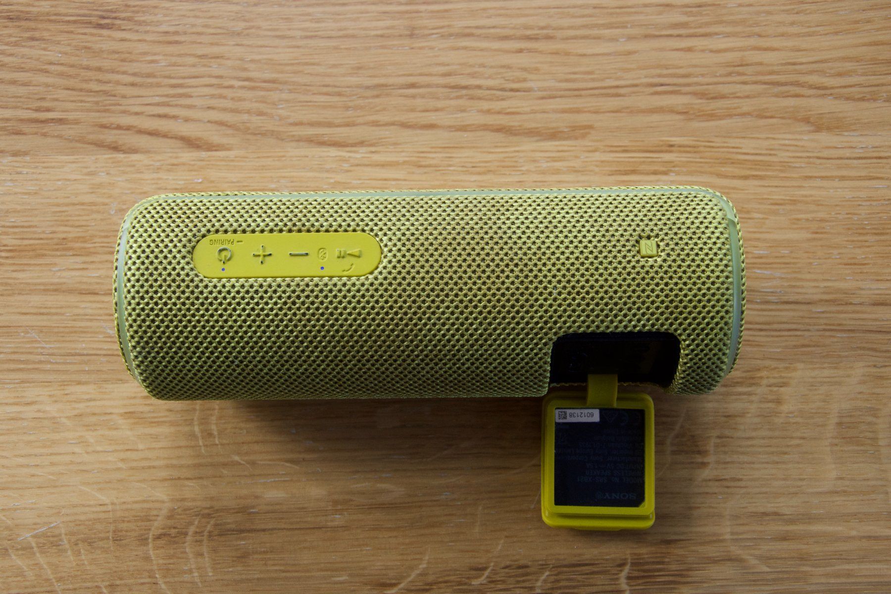 Sony Casse acustiche: Sony SRS-XB21 Bluetooth Lautsprecher, Gelb – Usato da Frauenfeld venduto da daskleinehaus 2