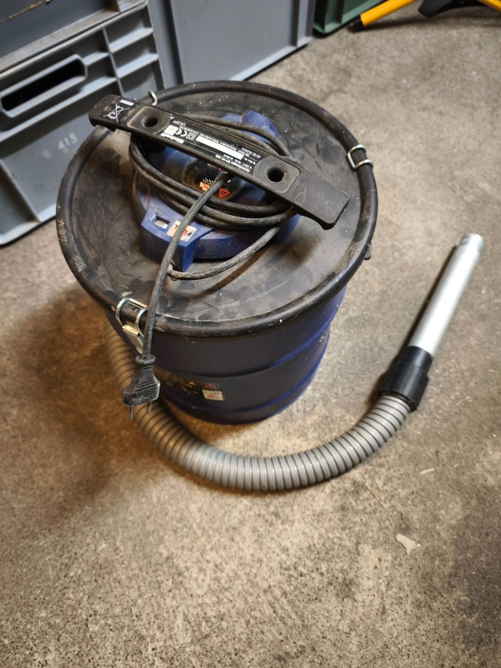 Einhell Aspirapolveri & Accessori: Aschesauger Einhell BT-VC 500 – Usato da Zürich venduto da mike_max_