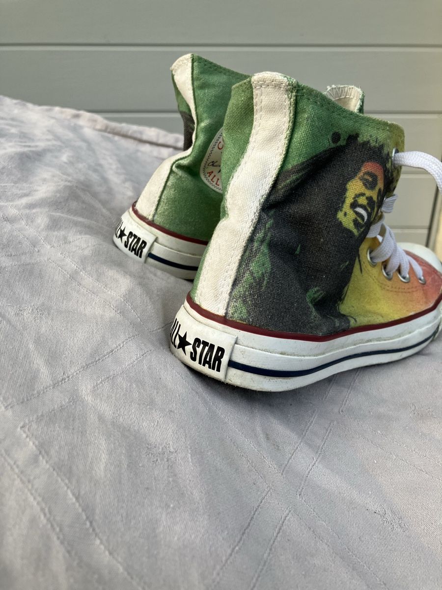 Herrenschuhe: Converse-Style Chucks Bob Marley    37 – Gebraucht aus Schaffhausen von Beatstaeks 3