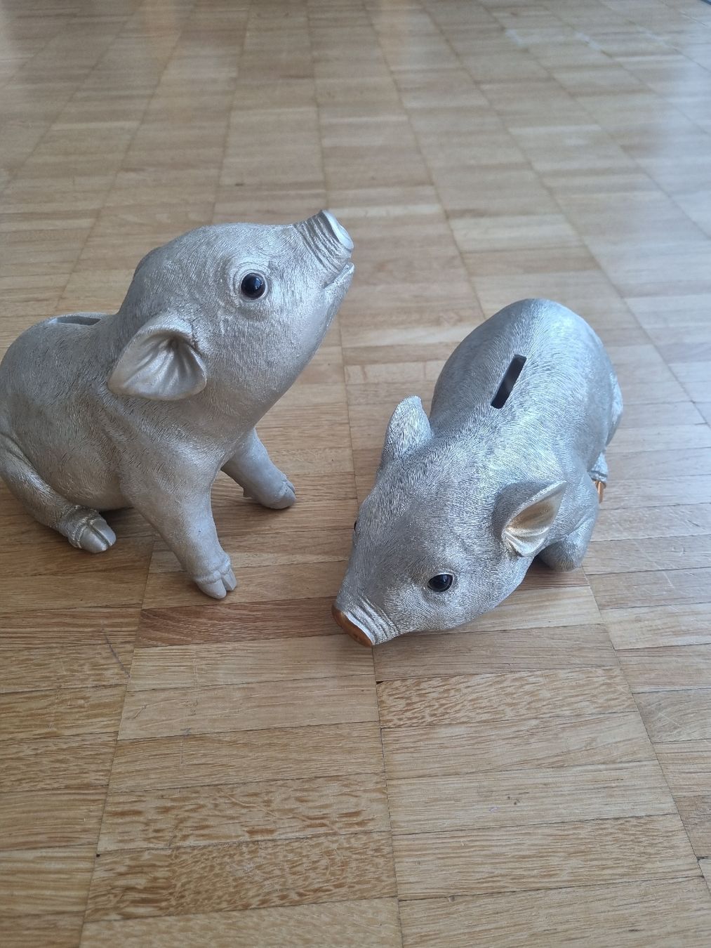 Spardosen: Zwei Sparschweine silberfarben Set  – Neu (gemäss Beschreibung) aus Pfäffikon ZH von Nick72