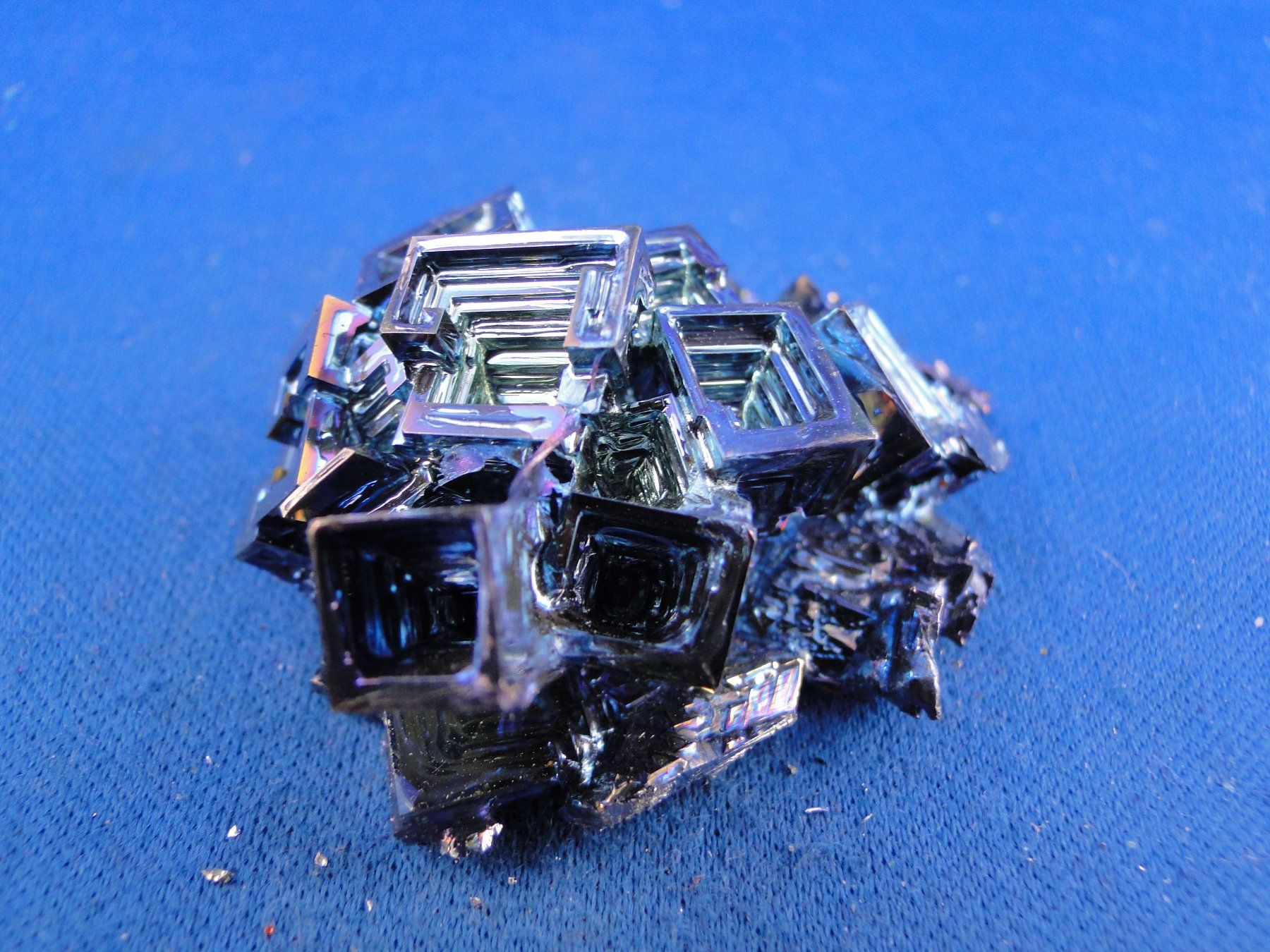 Minerali & Pietre curative: Bismuth – Usato da Schinznach Bad venduto da Demerald 5
