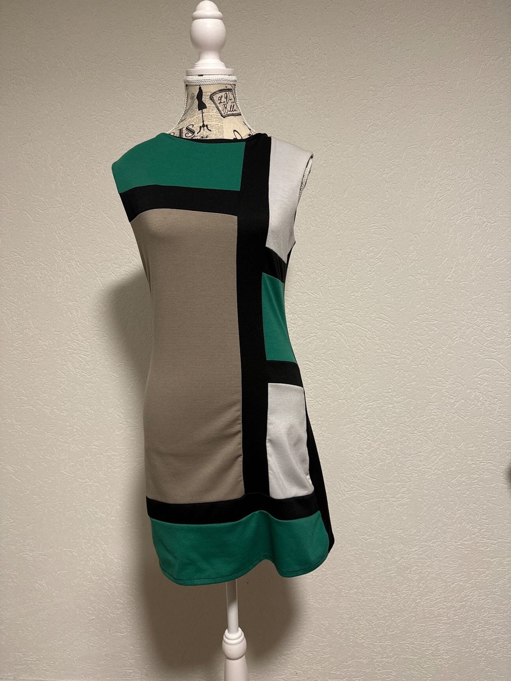 Vestiti: Etuikleid Gr.34/36 – Usato da Meyriez venduto da muriS